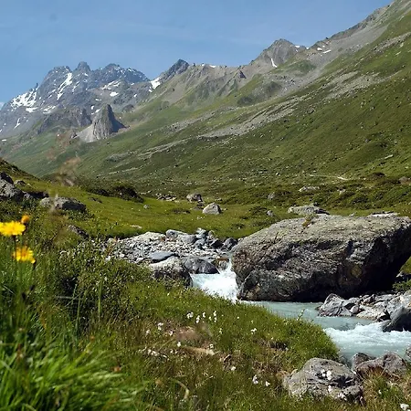 Garni Valuella فندق