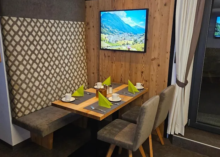 Garni Valuella Hotell 4*